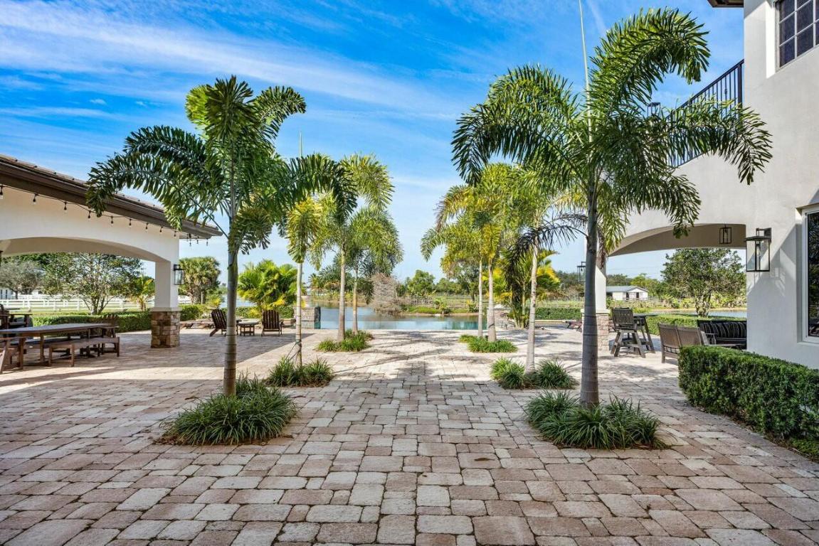 PALM BEACH FARMS CO 3 - Residential