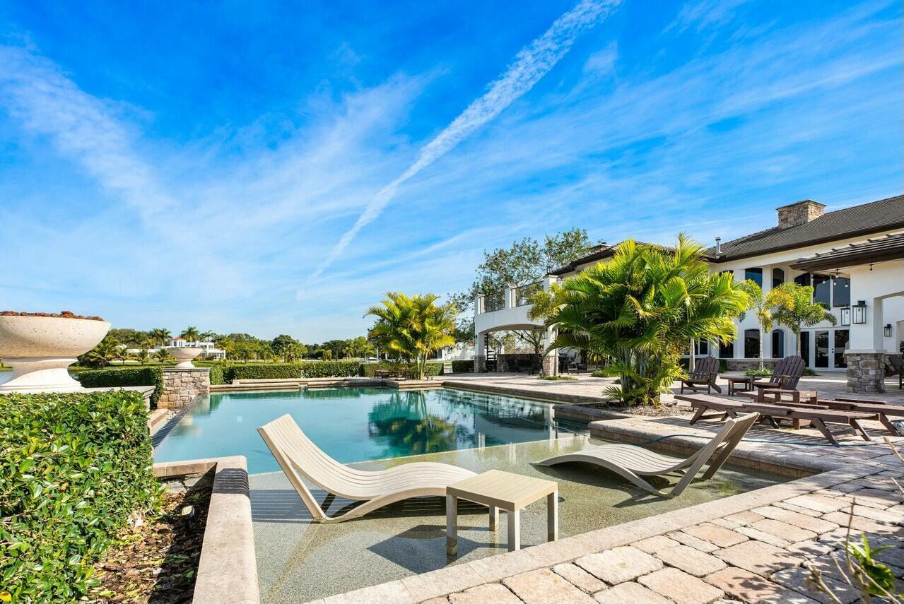 PALM BEACH FARMS CO 3 - Residential