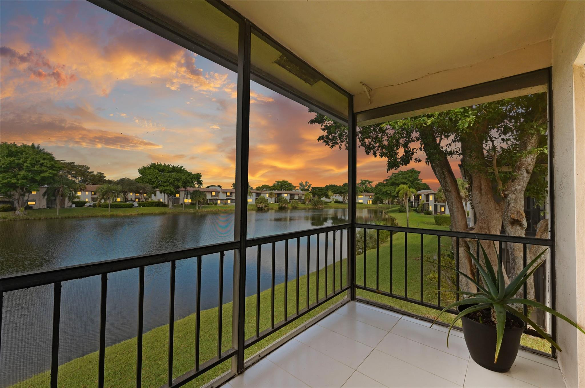 VISTAS OF BOCA LAGO CONDO - Residential