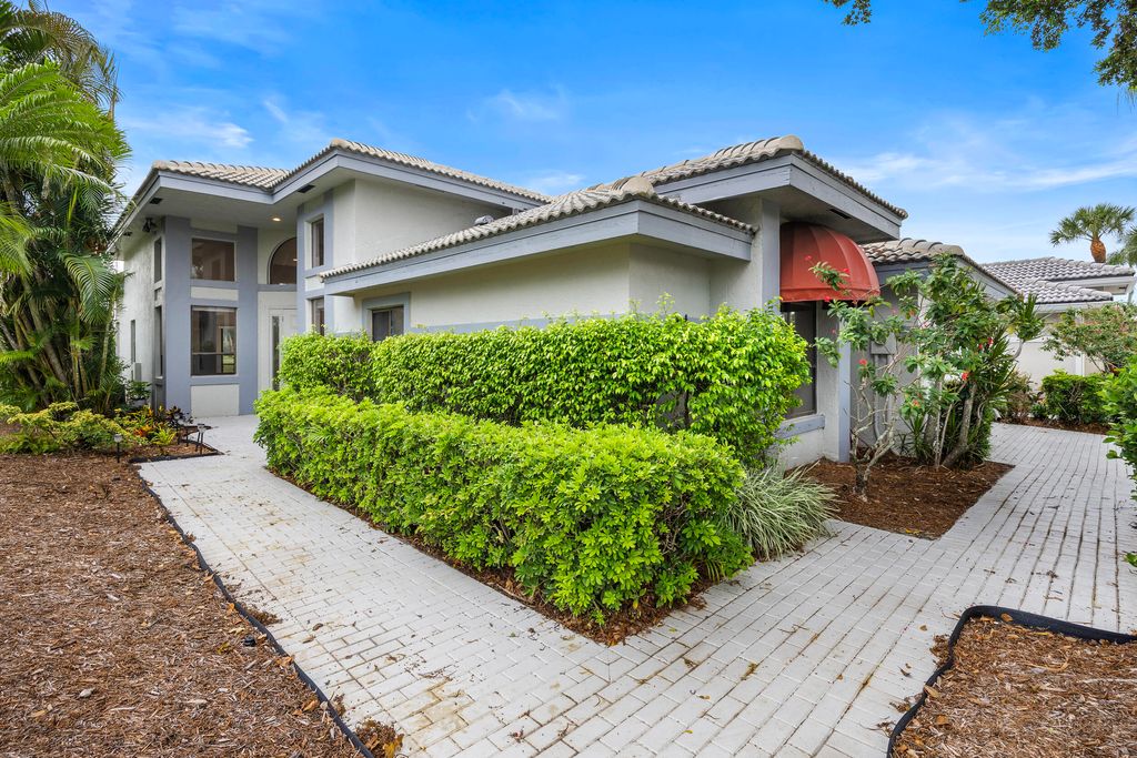 Photo of 10128 Spyglass Way, Boca Raton, FL 33498 (MLS # R11104901)