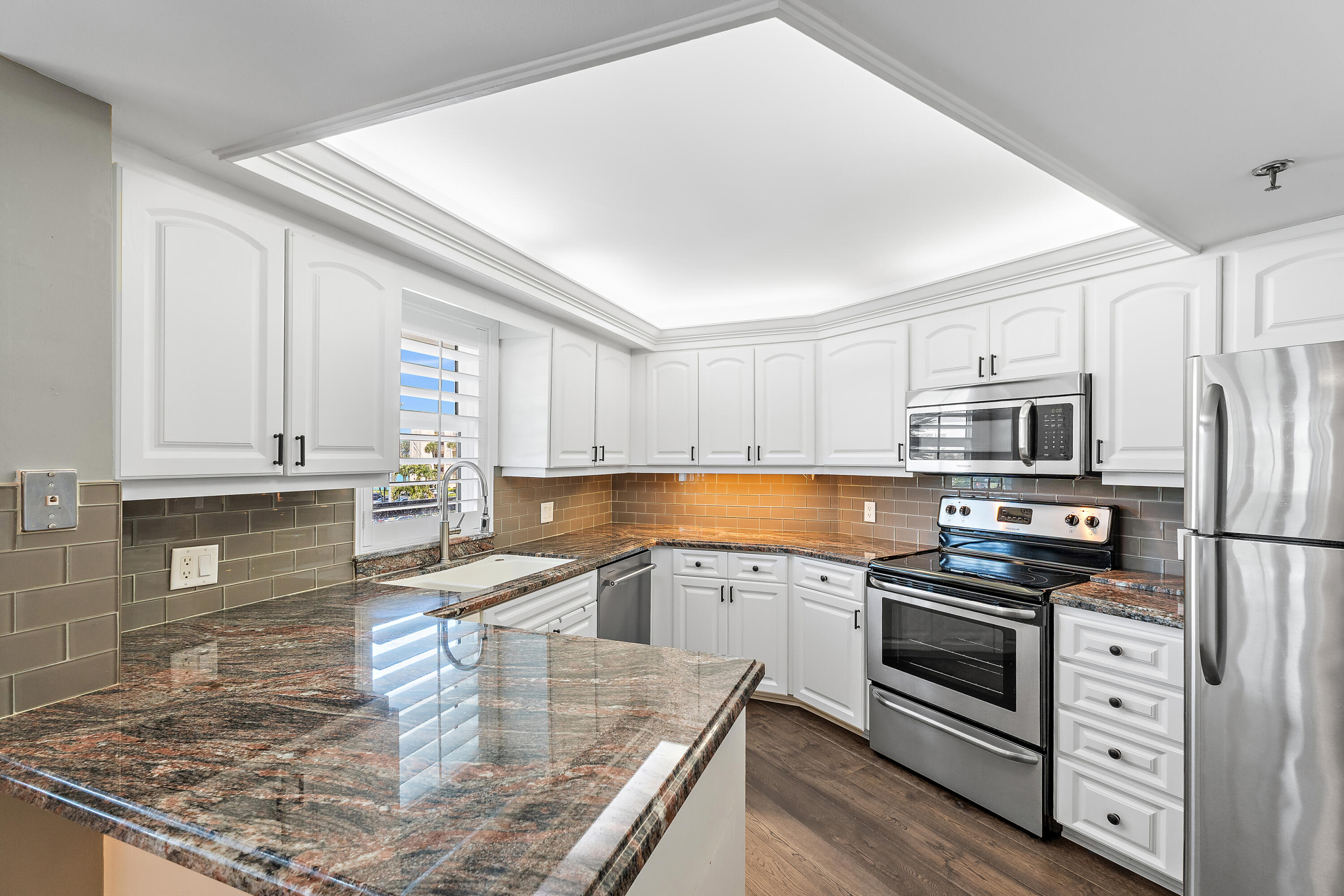 SANDPOINTE BAY CONDO - Residential