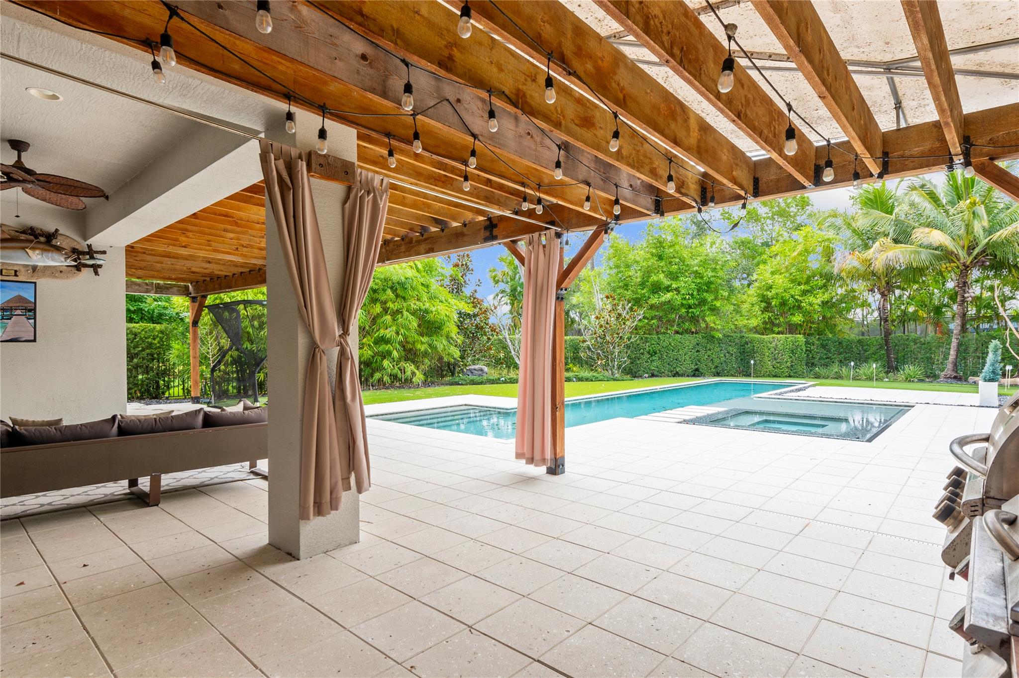 Parkland Golf & Country C - Residential