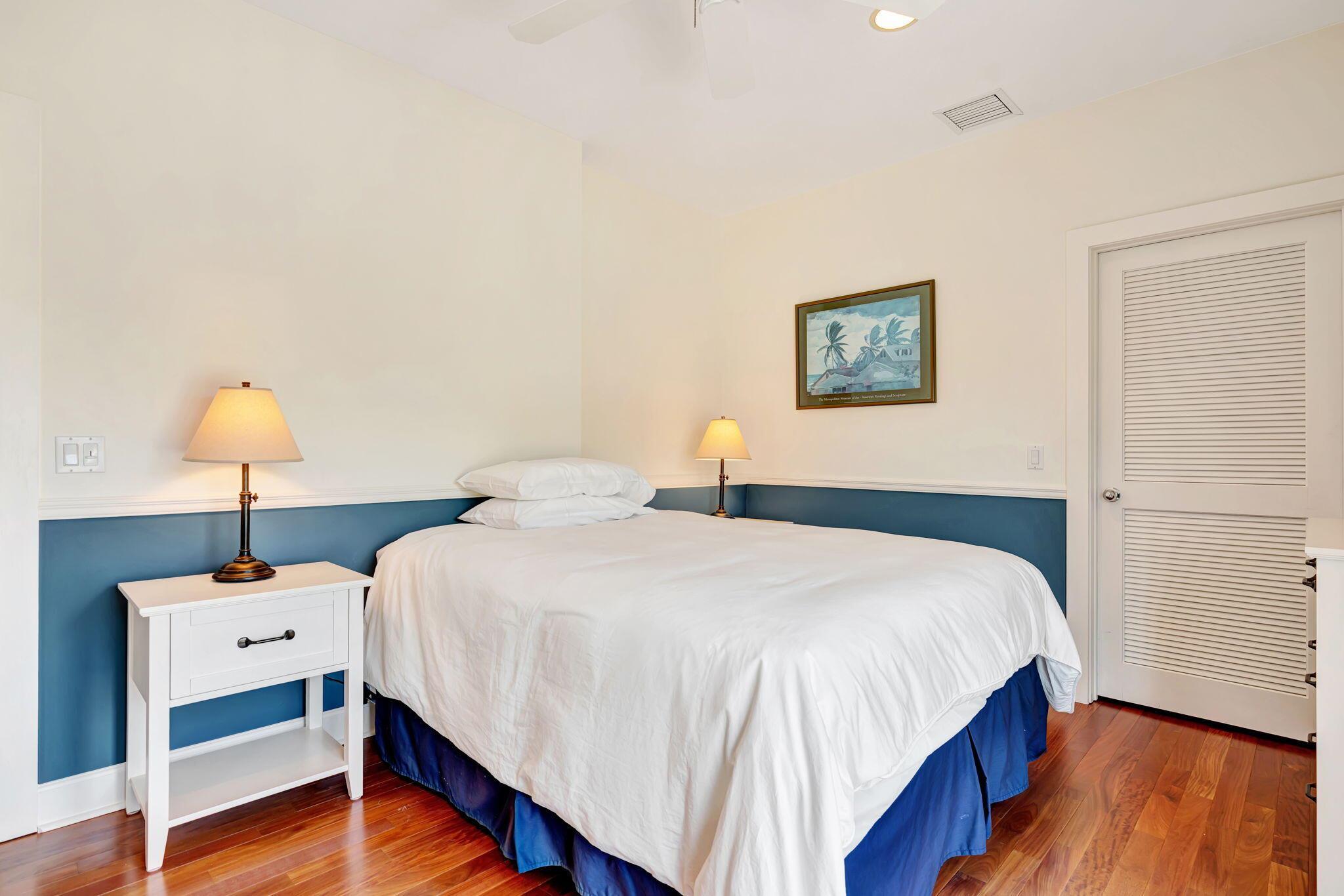 COMMODORES POCKET - Residential