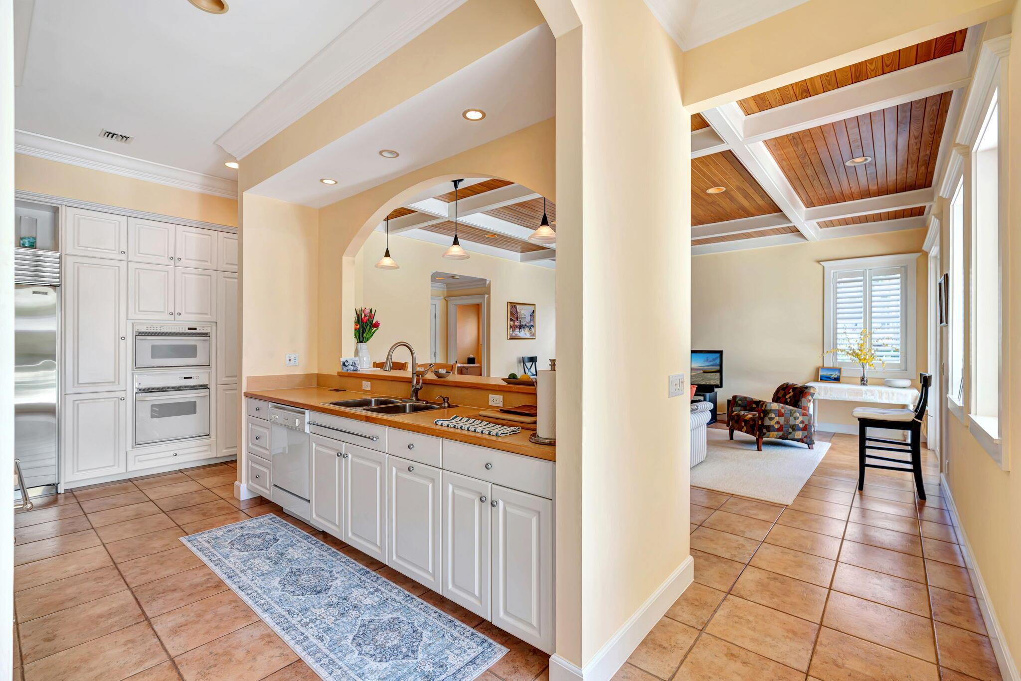 COMMODORES POCKET - Residential