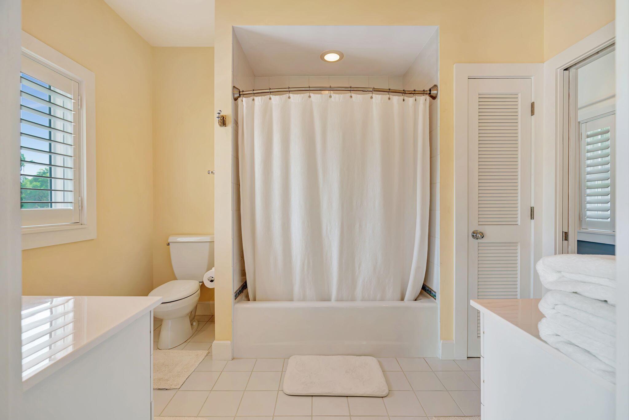 COMMODORES POCKET - Residential