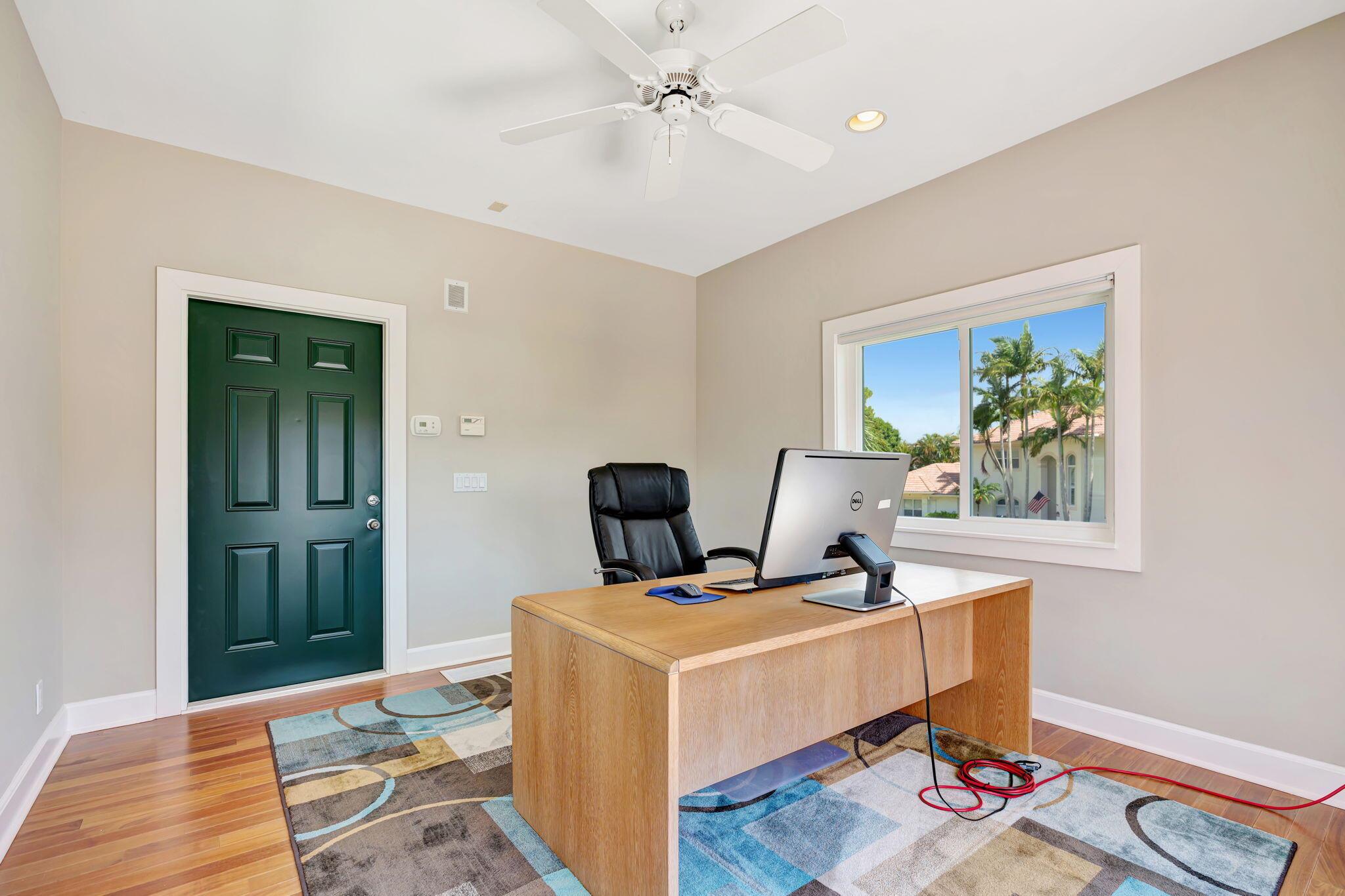 COMMODORES POCKET - Residential