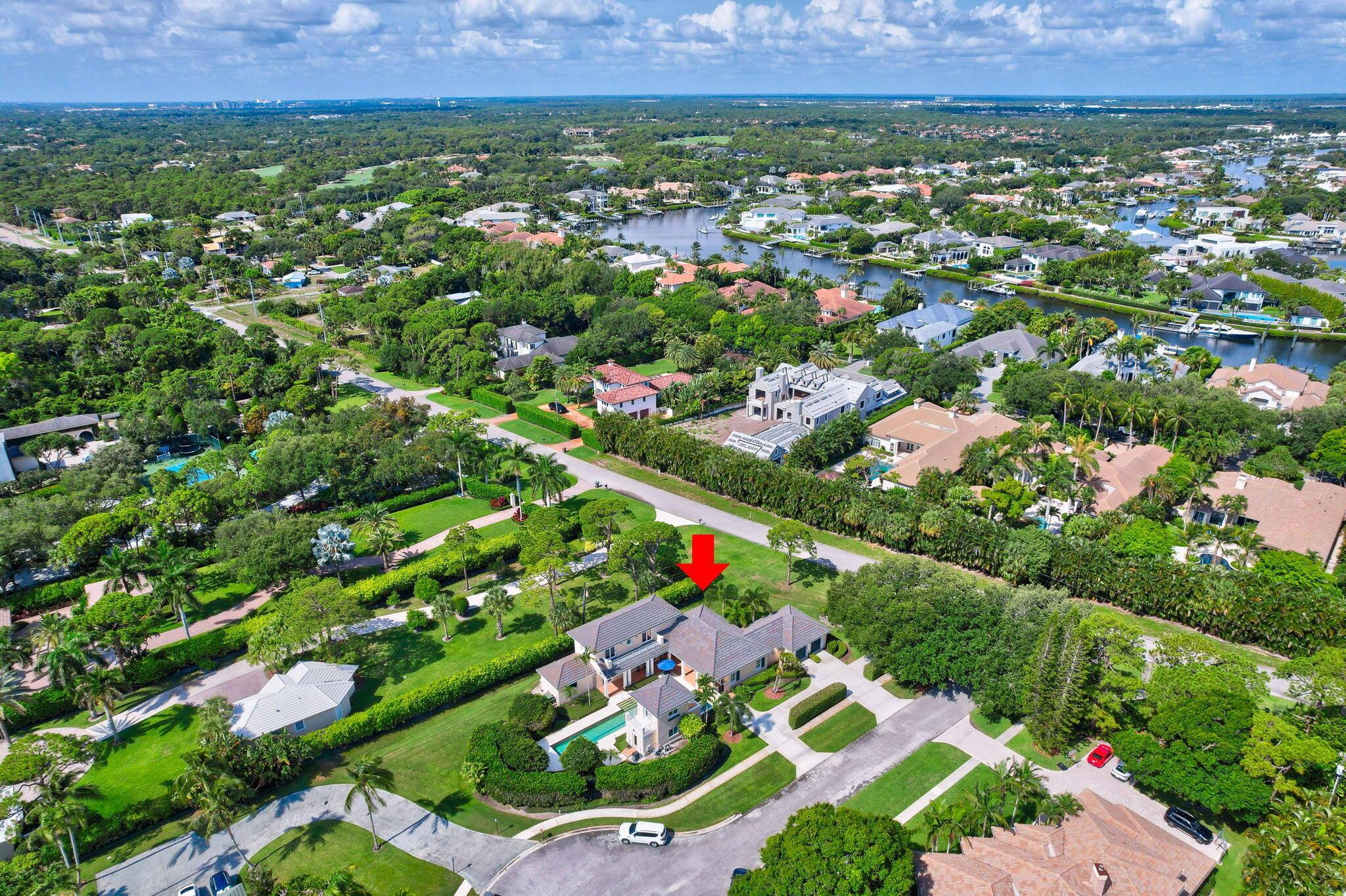 COMMODORES POCKET - Residential