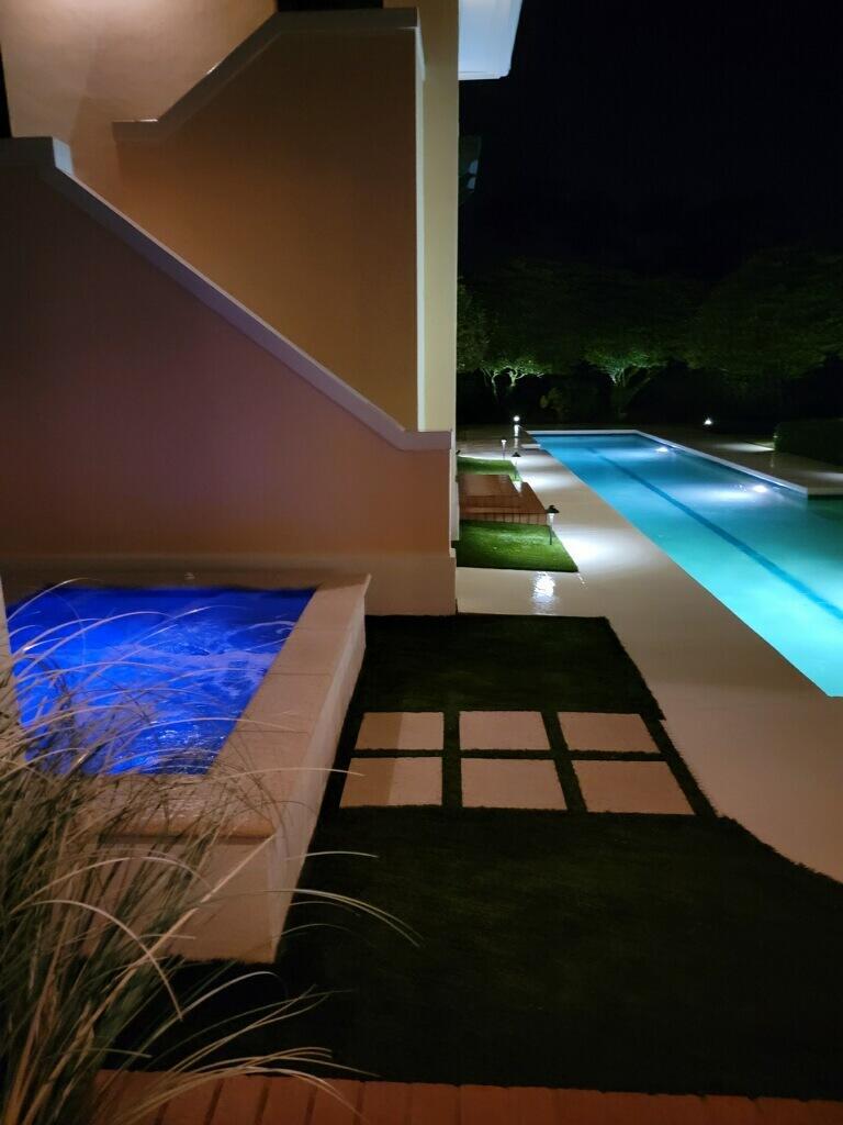 COMMODORES POCKET - Residential