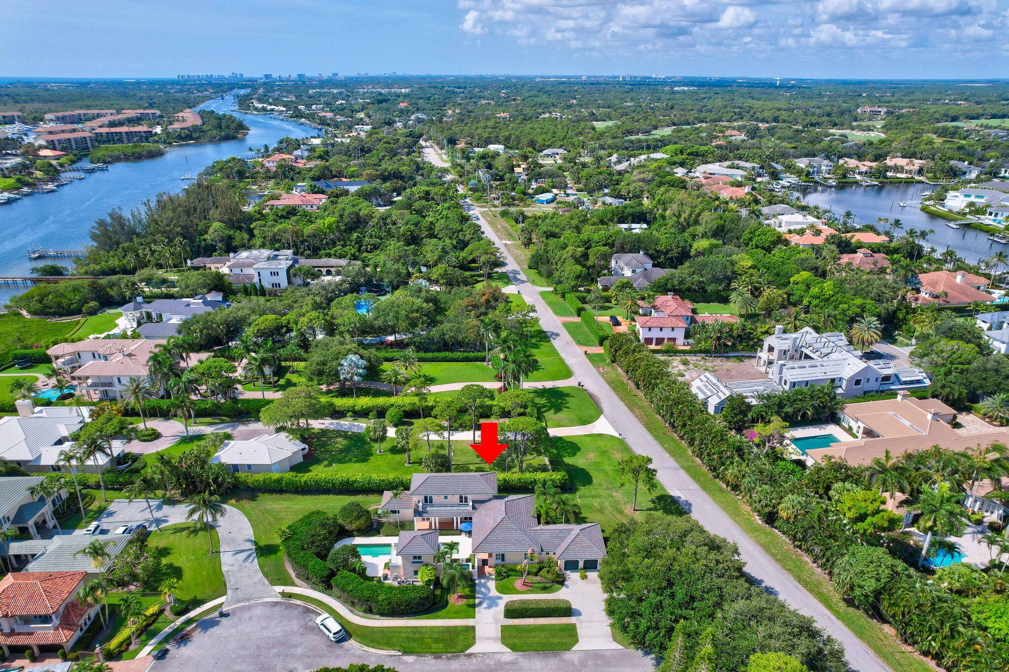 COMMODORES POCKET - Residential