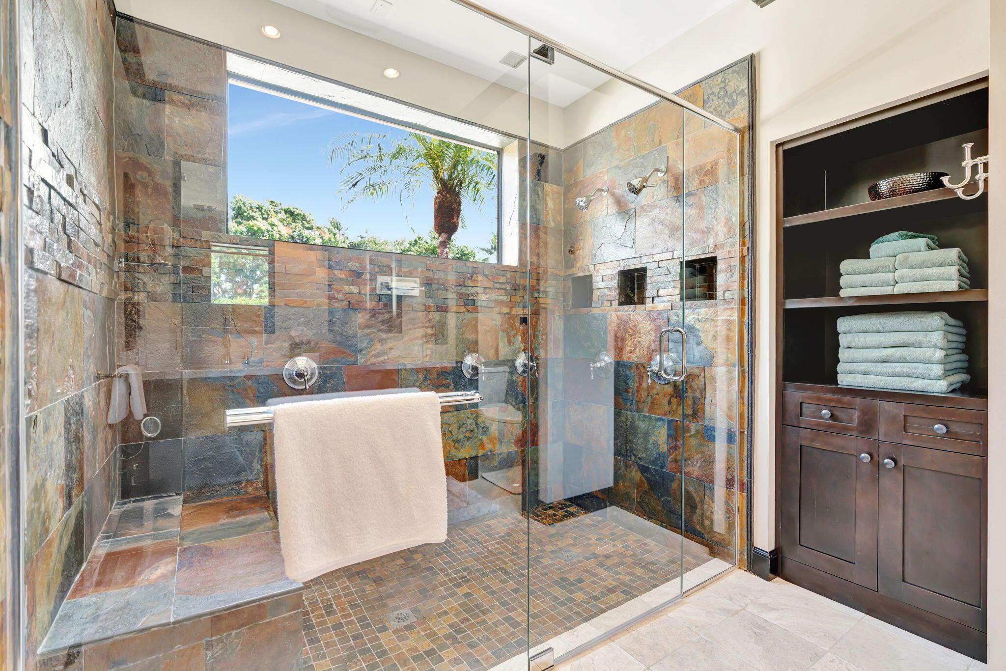 COMMODORES POCKET - Residential