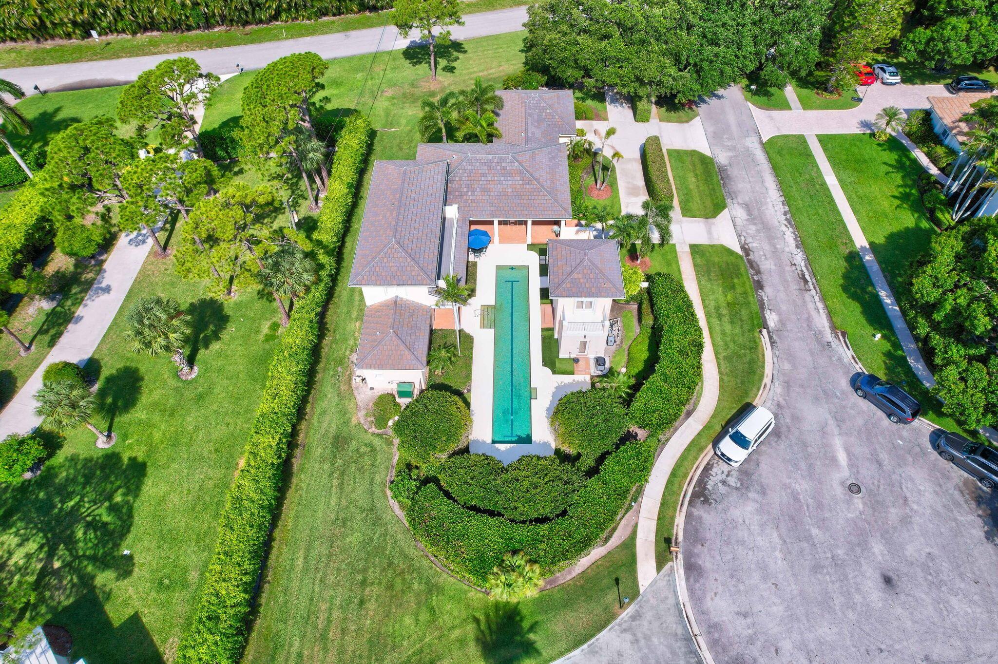 COMMODORES POCKET - Residential