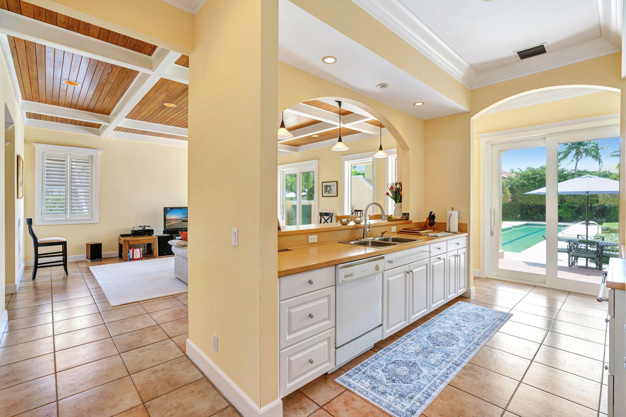 COMMODORES POCKET - Residential