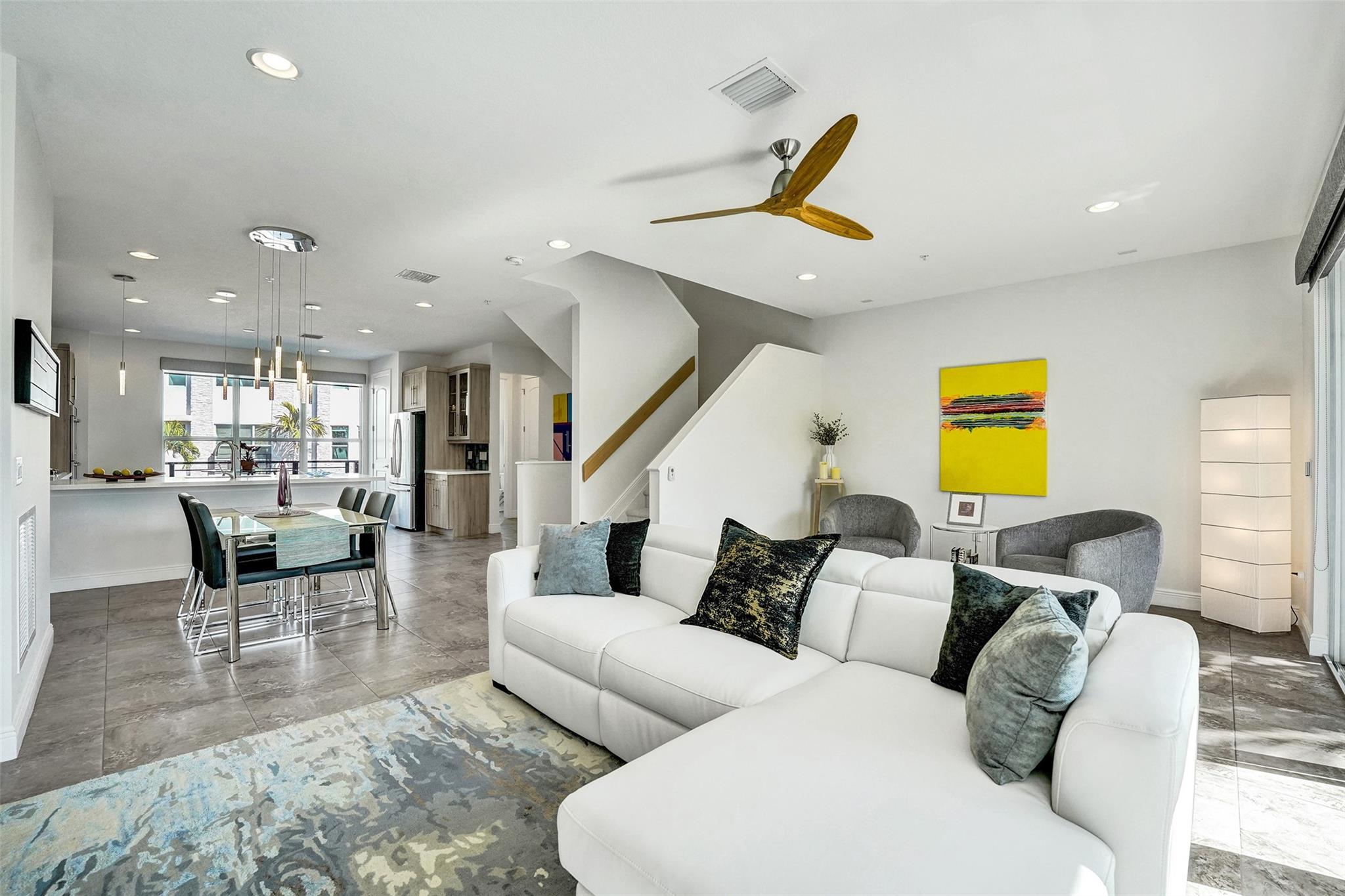 2900 NE 12th Ter 19