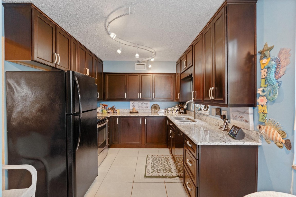 Sea Ranch Lakes North - Residential