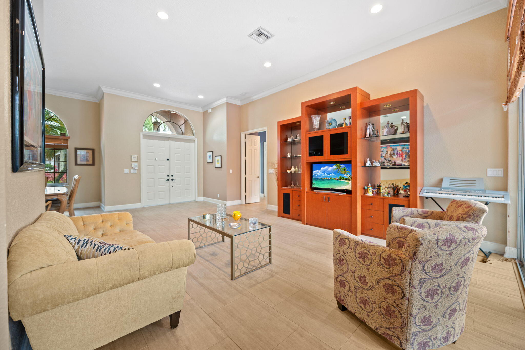 77 NW 108th Way