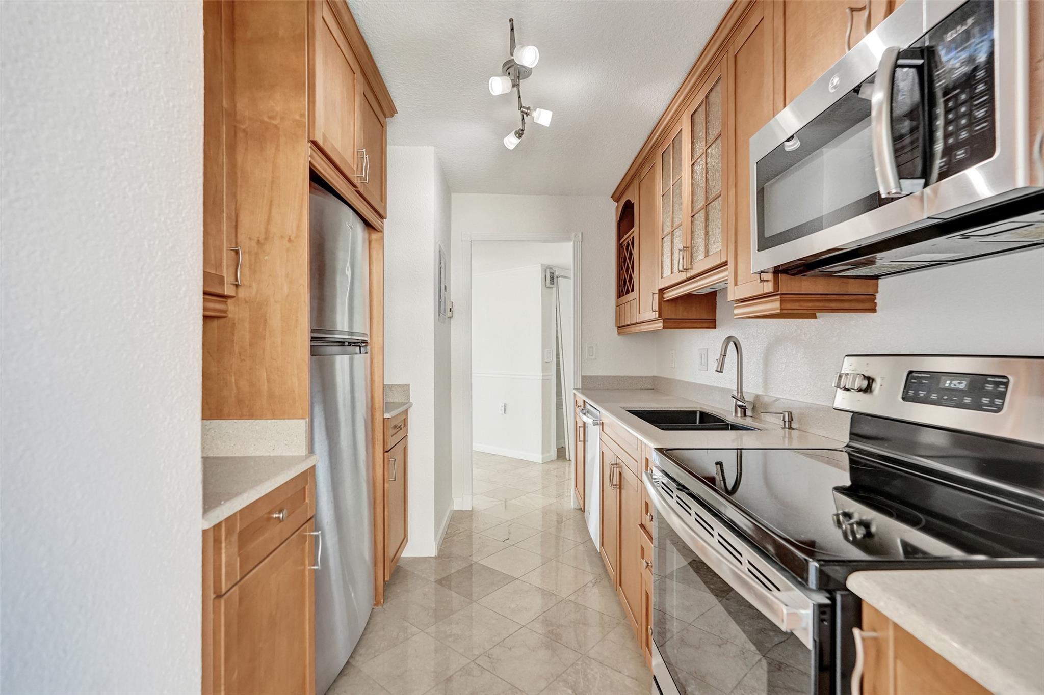 The Breakers - Residential