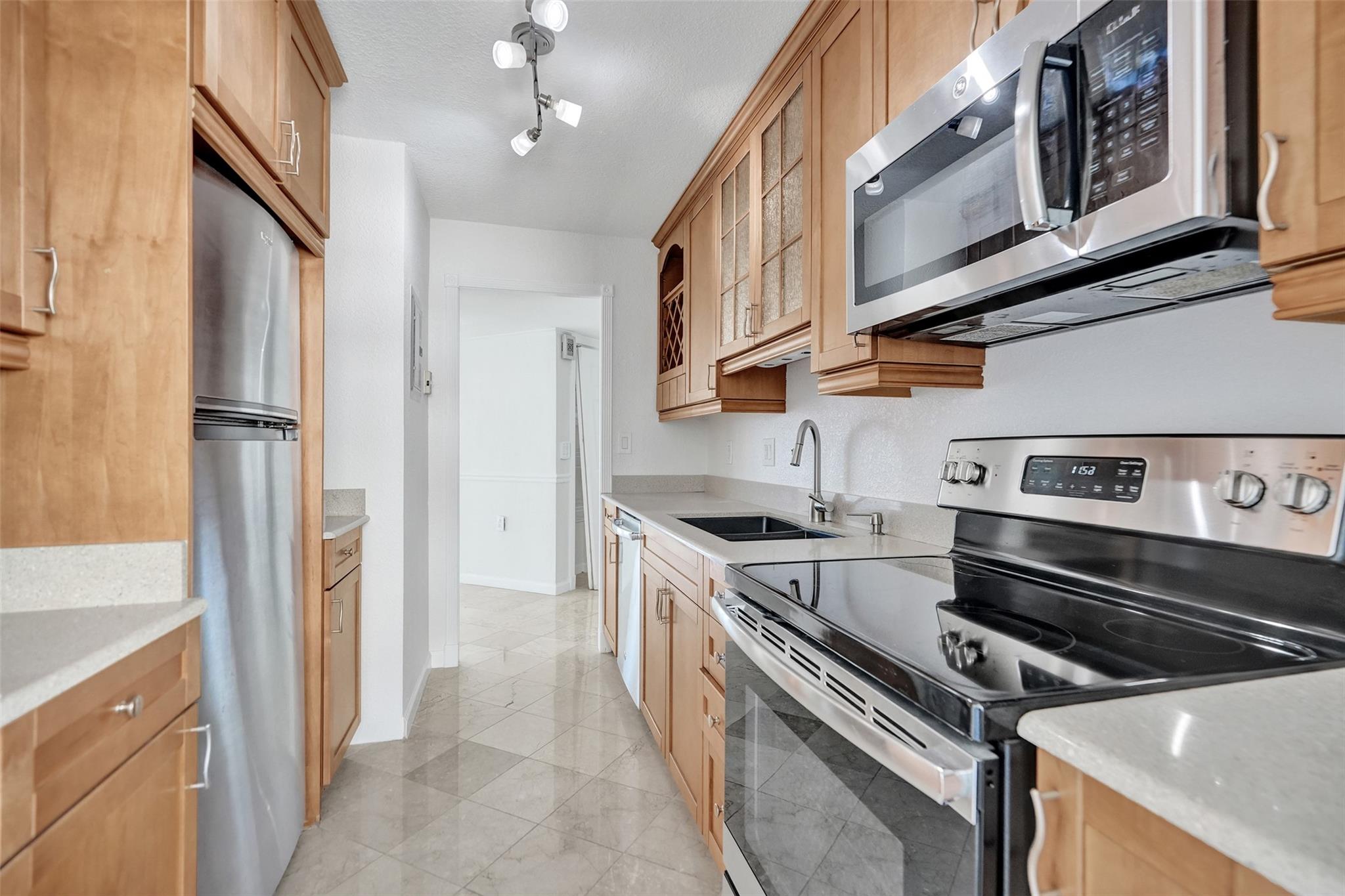 The Breakers - Residential