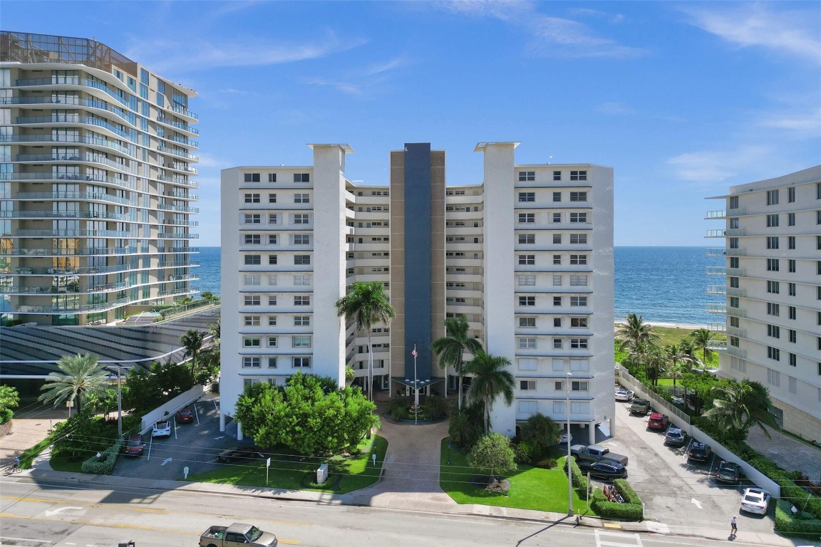 The Breakers - Residential