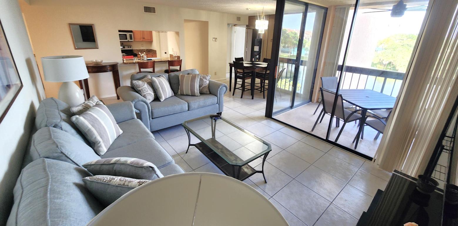 LAVERS DELRAY RACQUET CLUB CONDO - Residential Lease