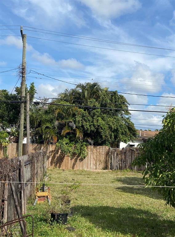 EVERGLADES PARK - Residential Income