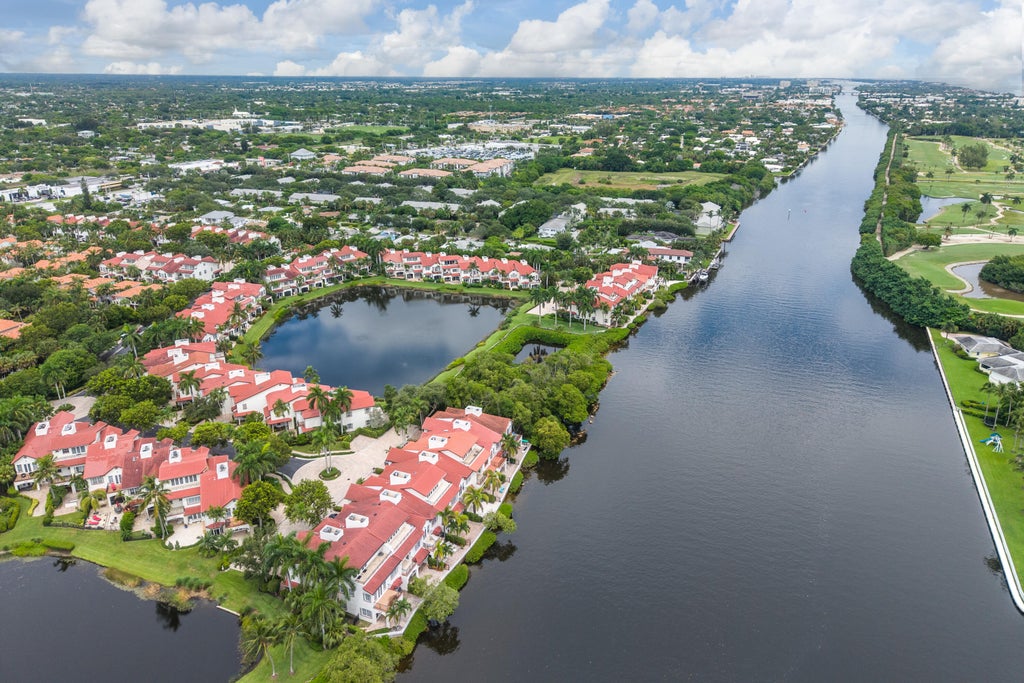 Photo of 828 ESTUARY Way, Delray Beach, FL 33483 (MLS # B26072444)