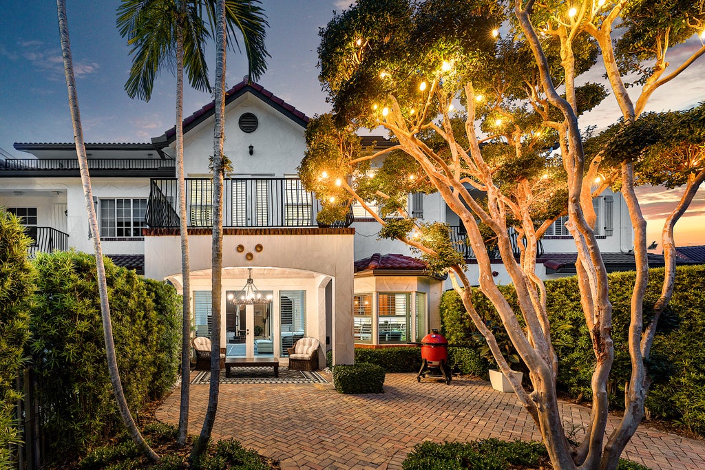 Photo of 828 ESTUARY Way, Delray Beach, FL 33483 (MLS # B26072444)
