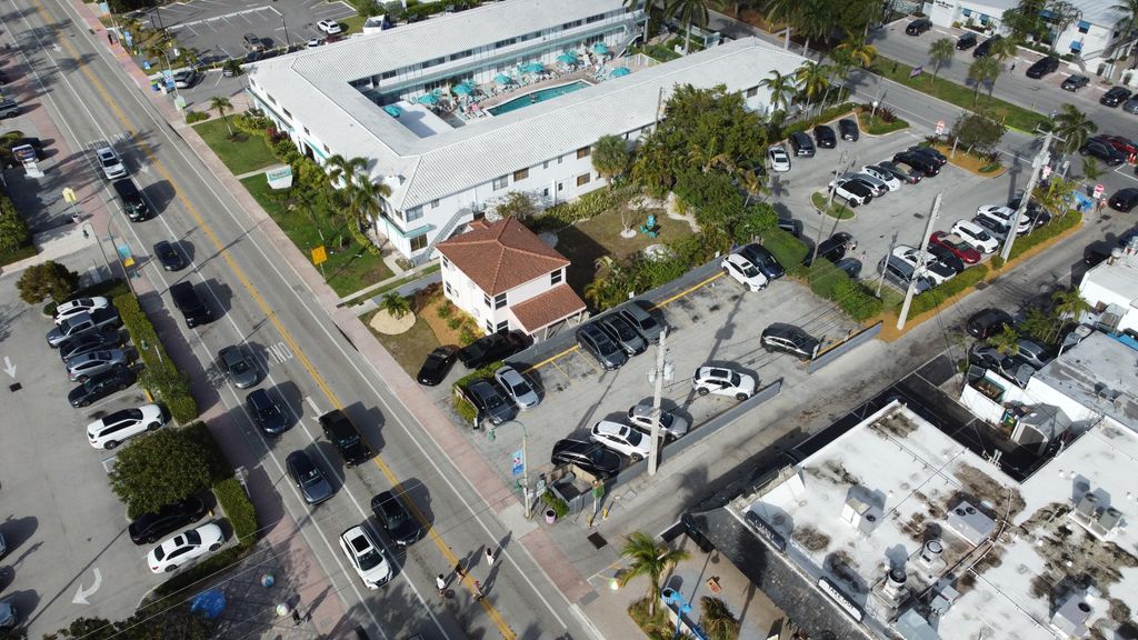 Photo of 4412 N Ocean Drive, Fort Lauderdale, FL 33308 (MLS # B26007677)