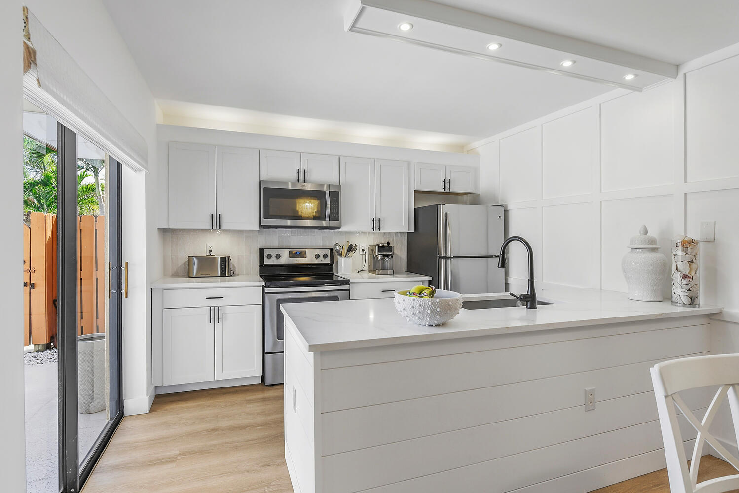 RIVER - Residential Lease