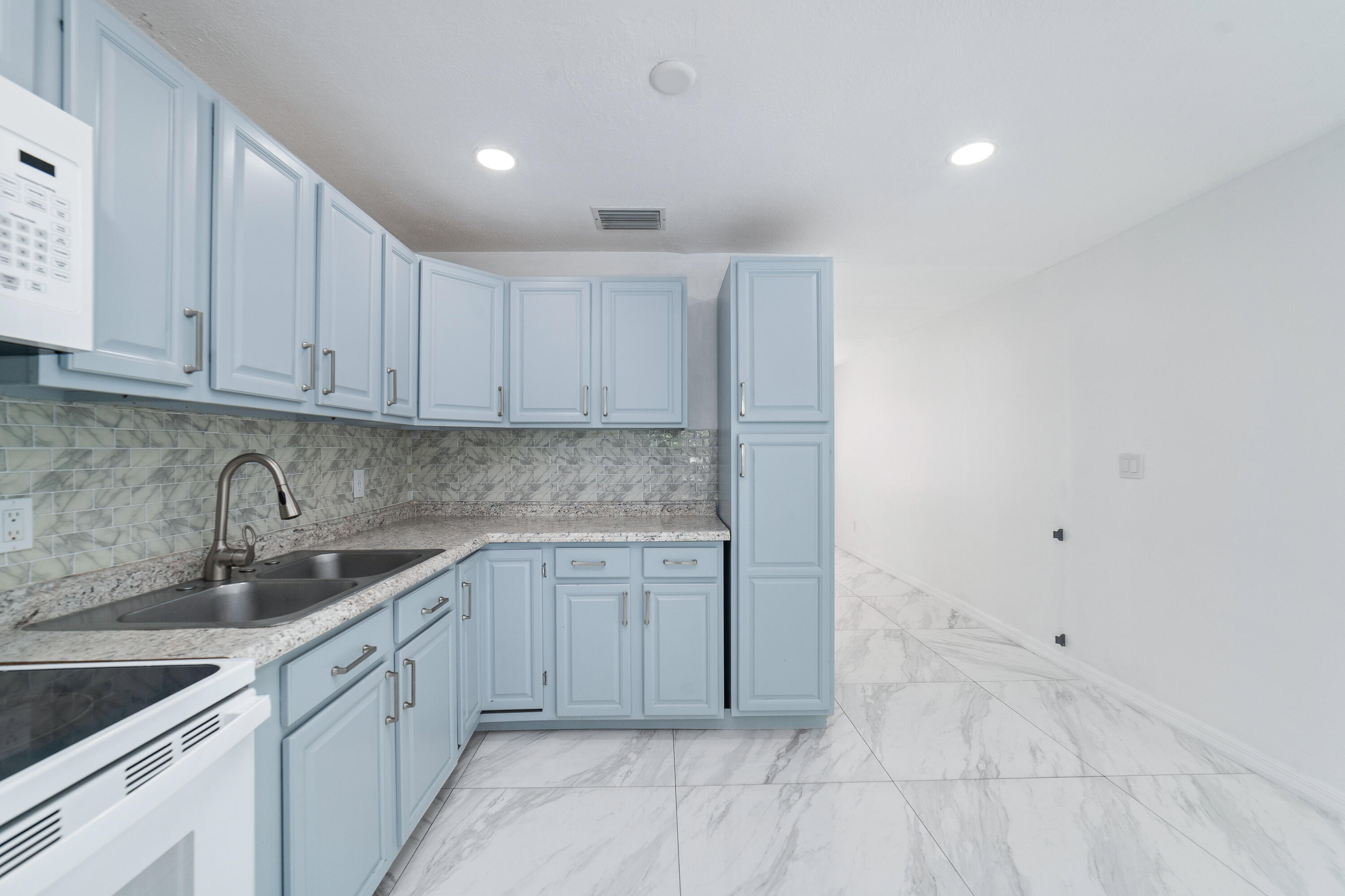 LAKE BELVEDERE ESTATES 4TH ADD - Residential