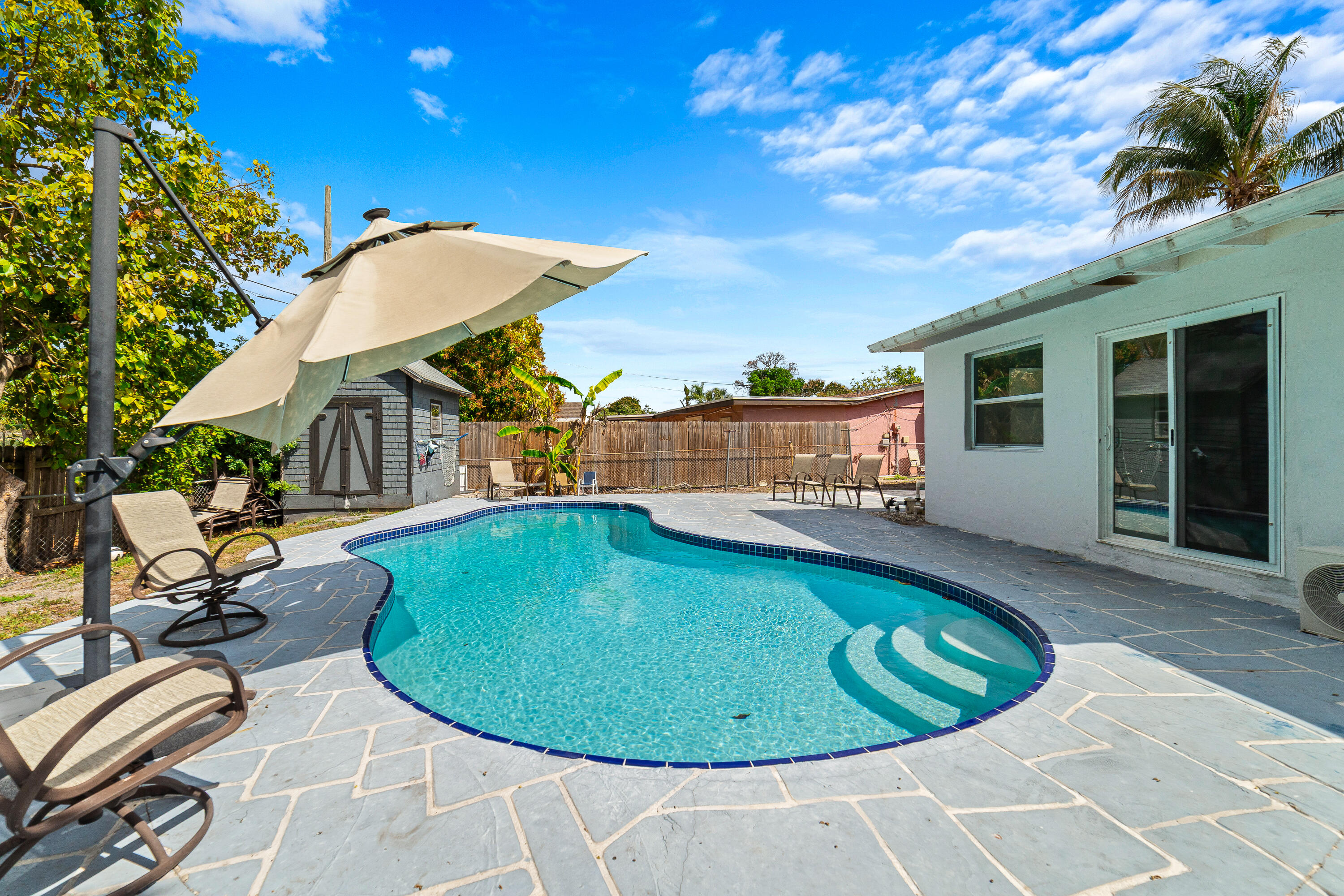 LAKE BELVEDERE ESTATES 4TH ADD - Residential