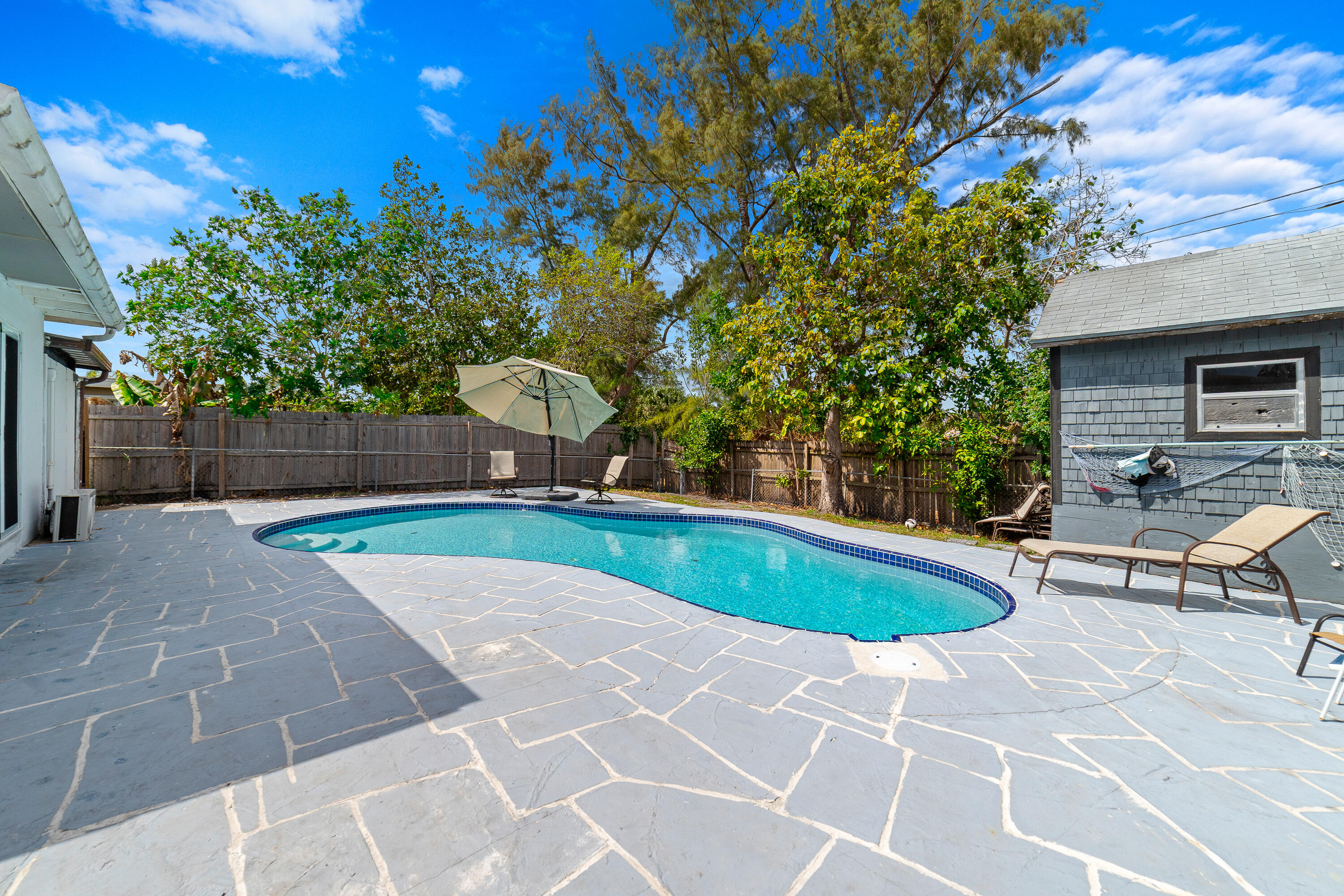 LAKE BELVEDERE ESTATES 4TH ADD - Residential