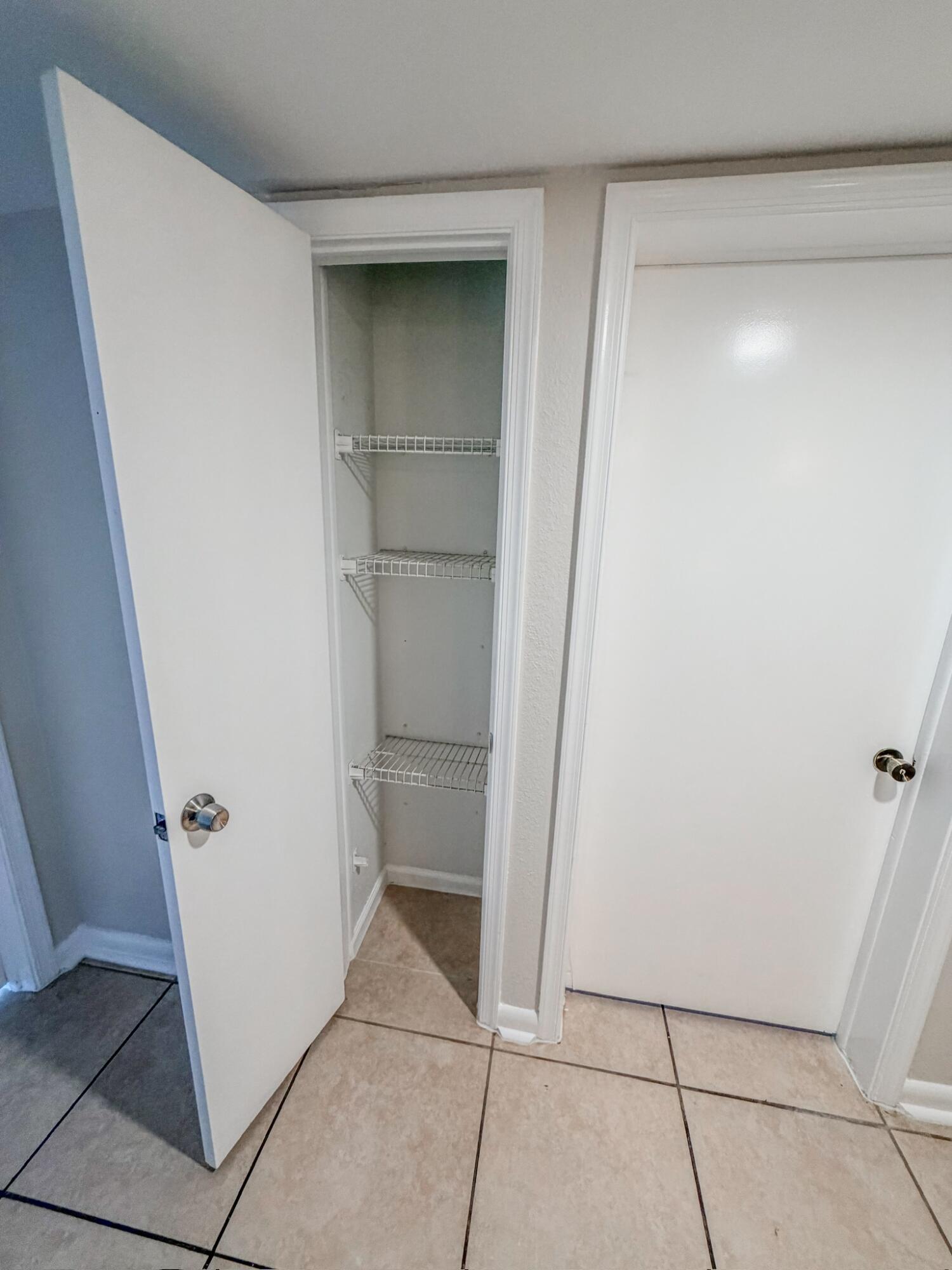 WOODSTOCK TWNHS - Residential Lease