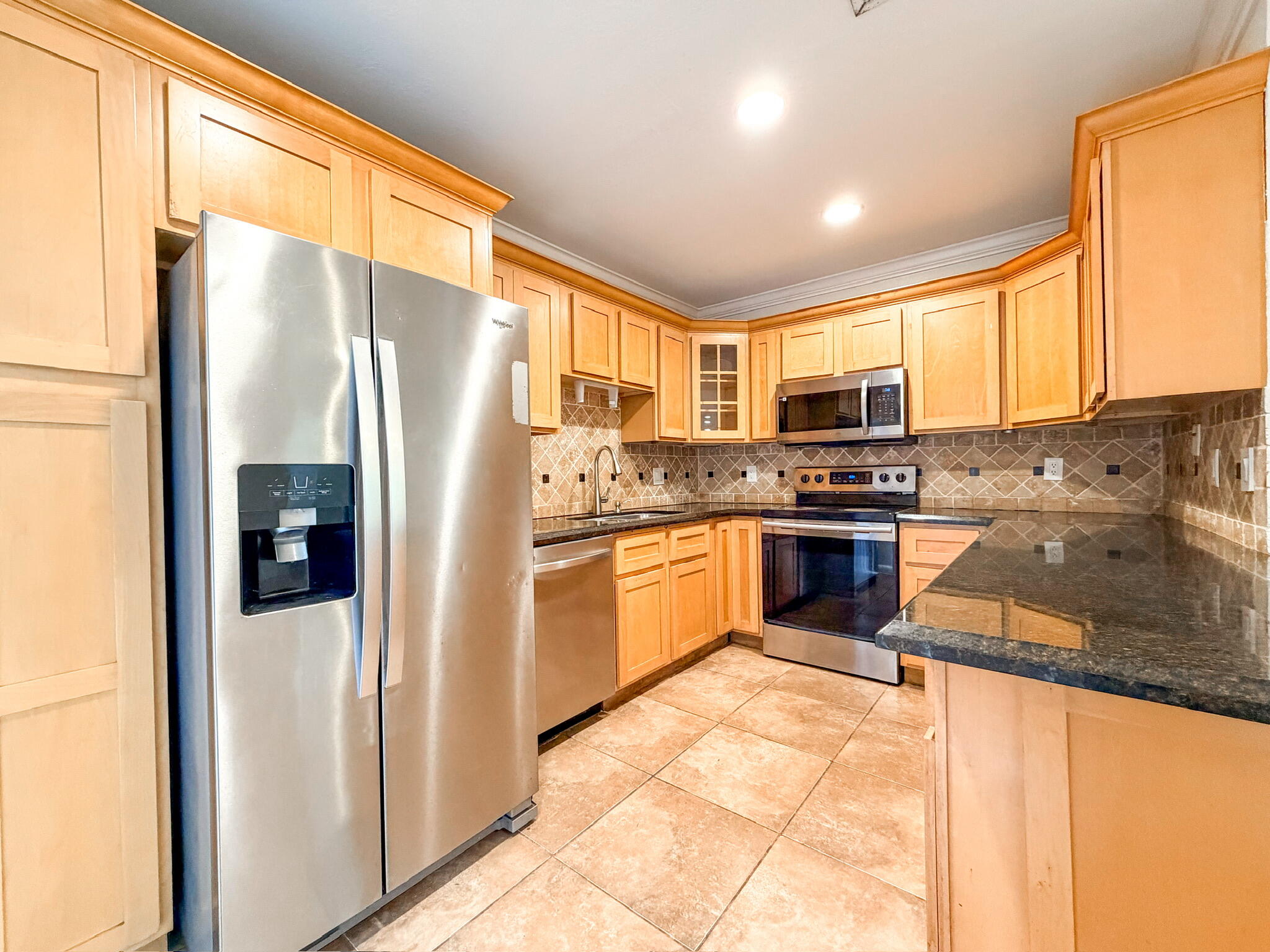 WOODSTOCK TWNHS - Residential Lease