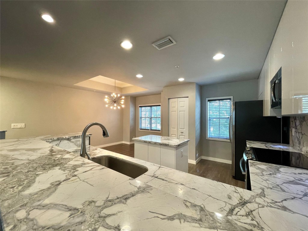 ORCHID GROVE - Residential