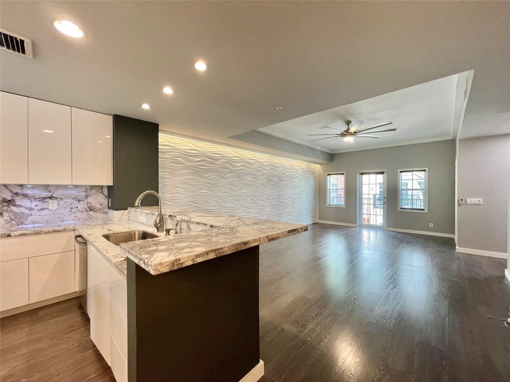 ORCHID GROVE - Residential