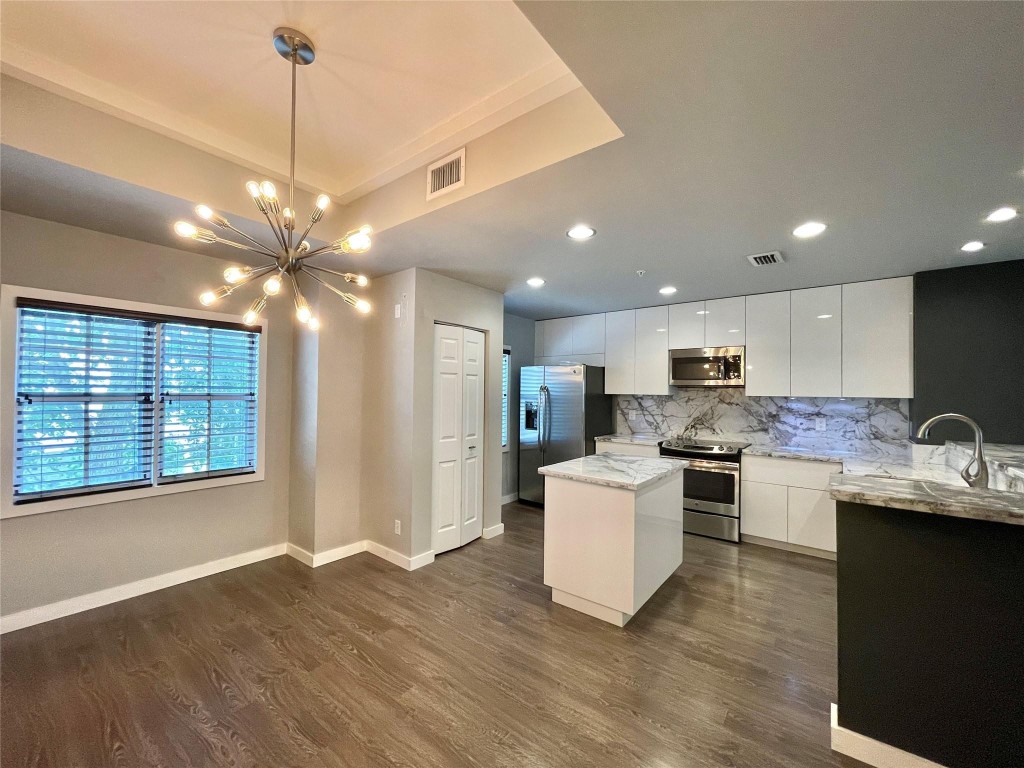 ORCHID GROVE - Residential