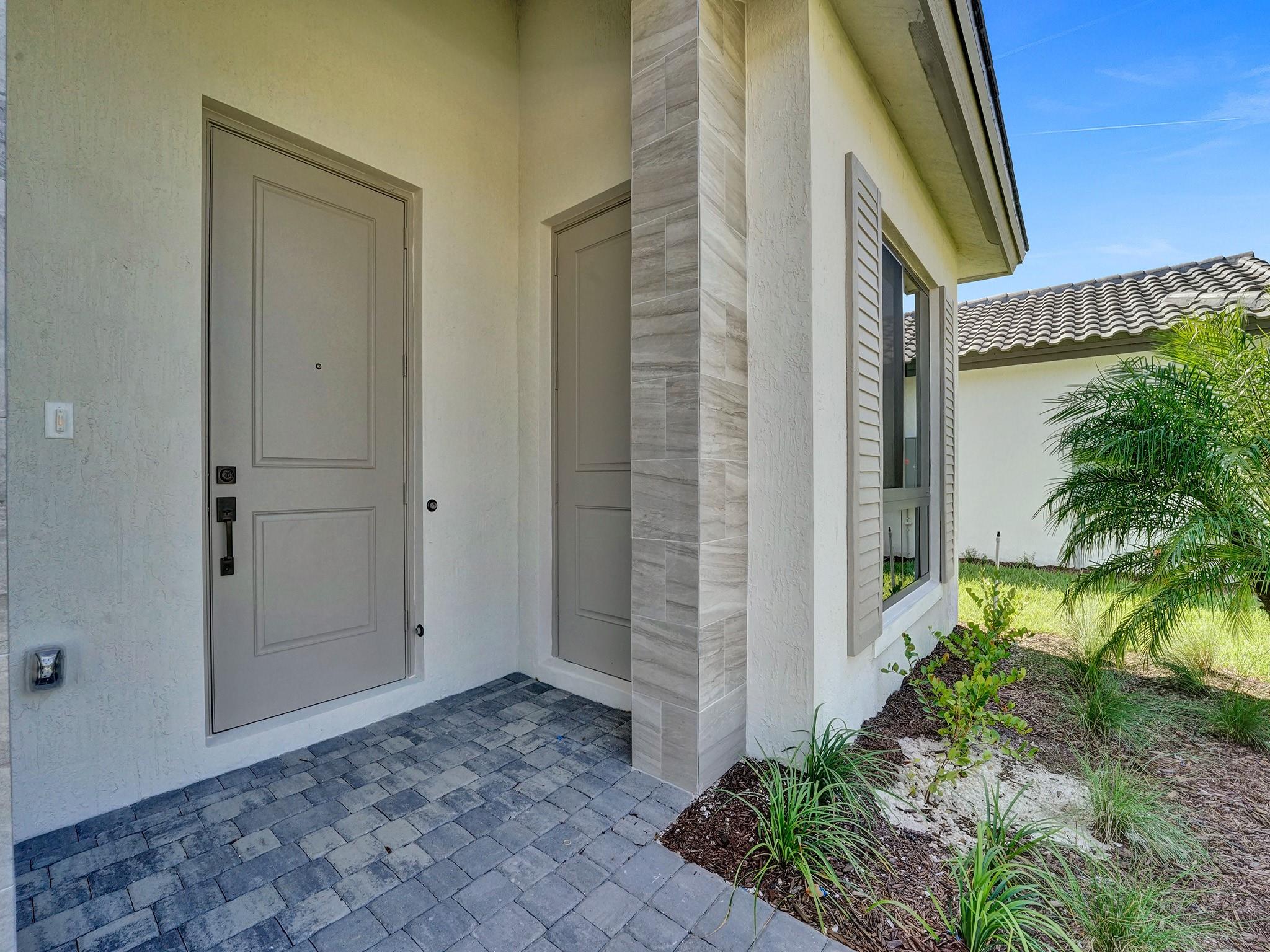 5736 SW 104th Terrace