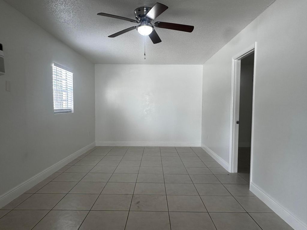 Photo of 3874 N 7th Ave Avenue N #3878, Palm Springs, FL 33461 (MLS # B26003621)