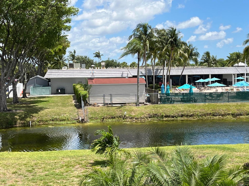 Photo of 41 Saxony 'A', Delray Beach, FL 33446 (MLS # R10990336)