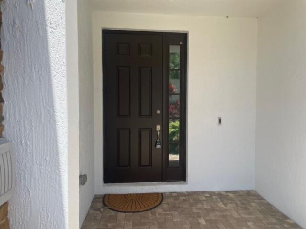 Photo of 12885 Trevi Isle Drive, Palm Beach Gardens, FL 33418 (MLS # R10998075)