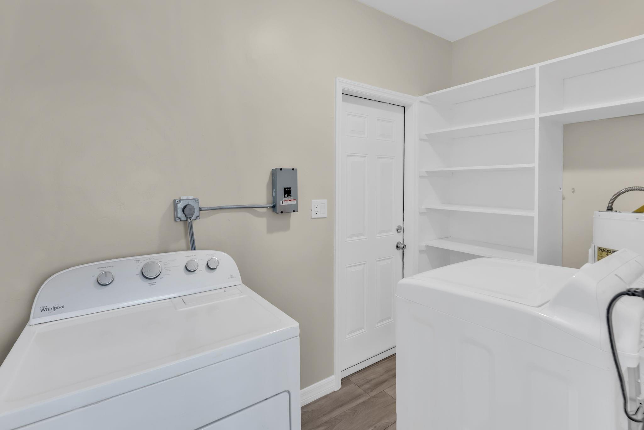 Hollywood Little Ranches - Residential Lease