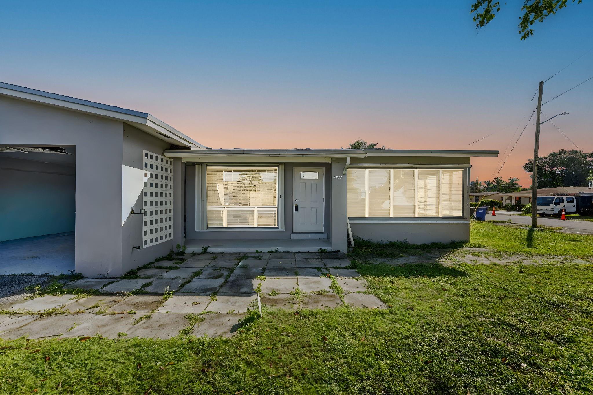 Hollywood Little Ranches - Residential Lease