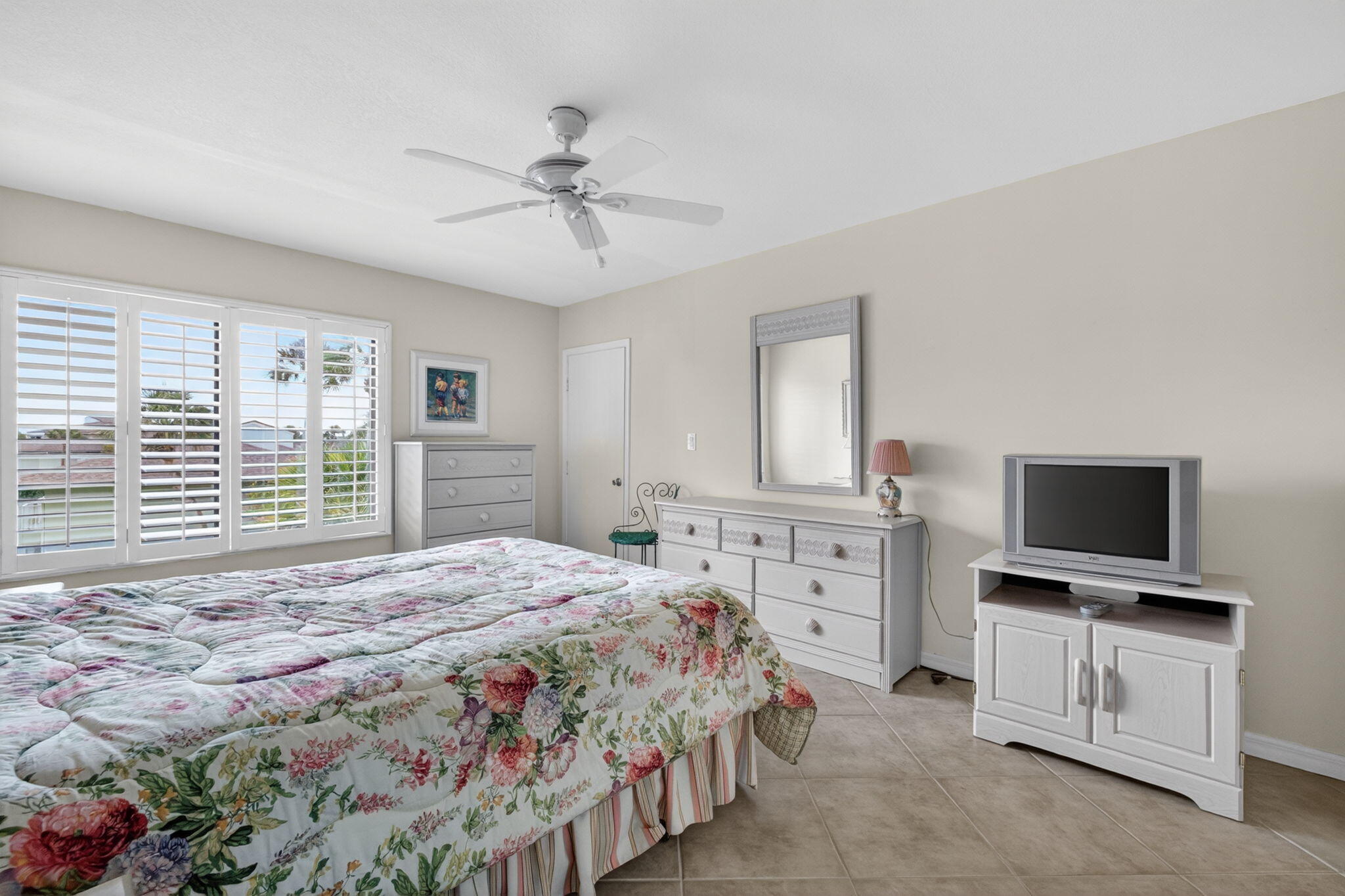 OCEAN VILLAGE - Residential