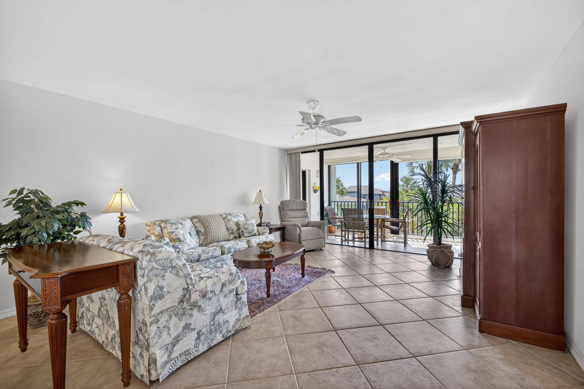 OCEAN VILLAGE - Residential