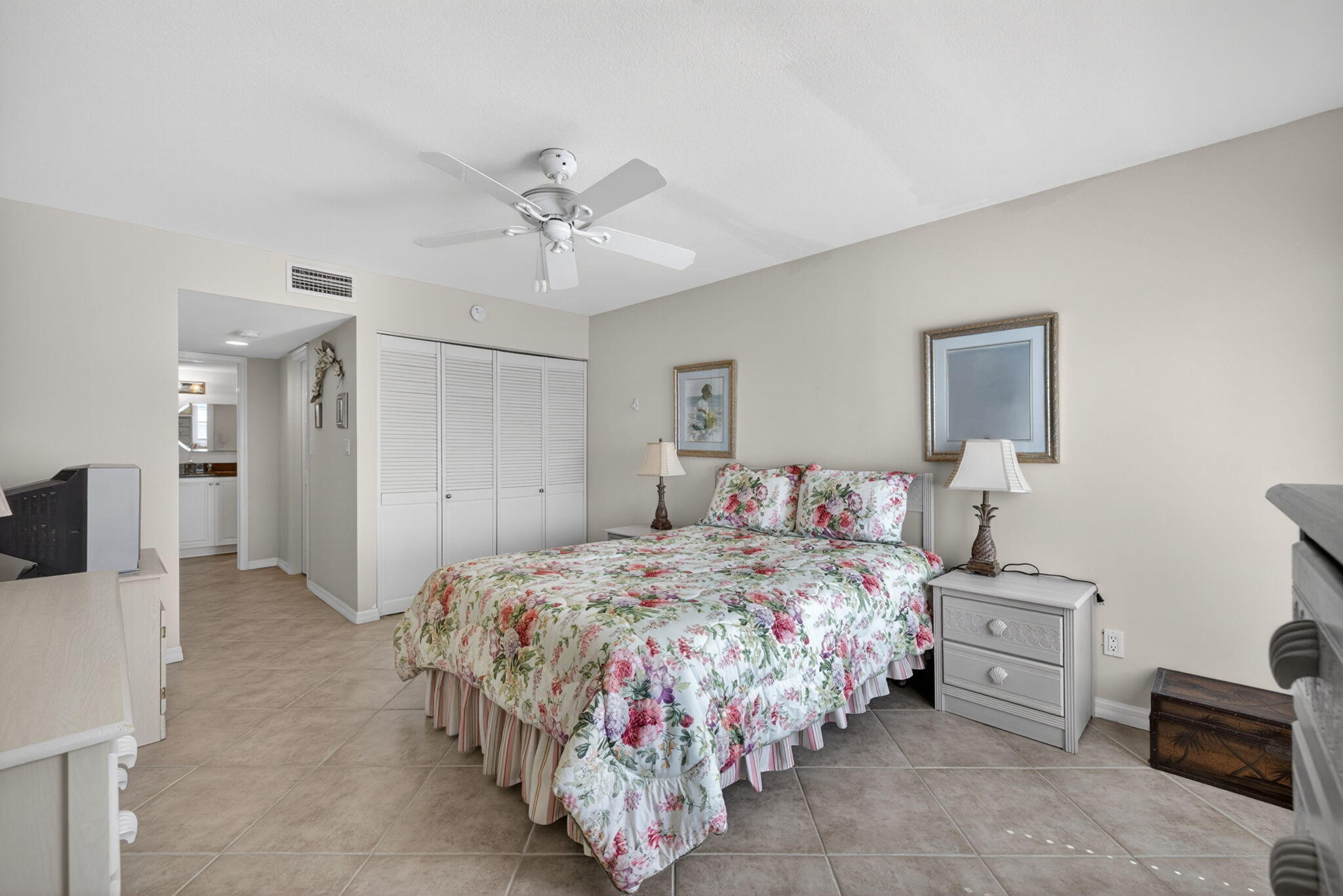 OCEAN VILLAGE - Residential