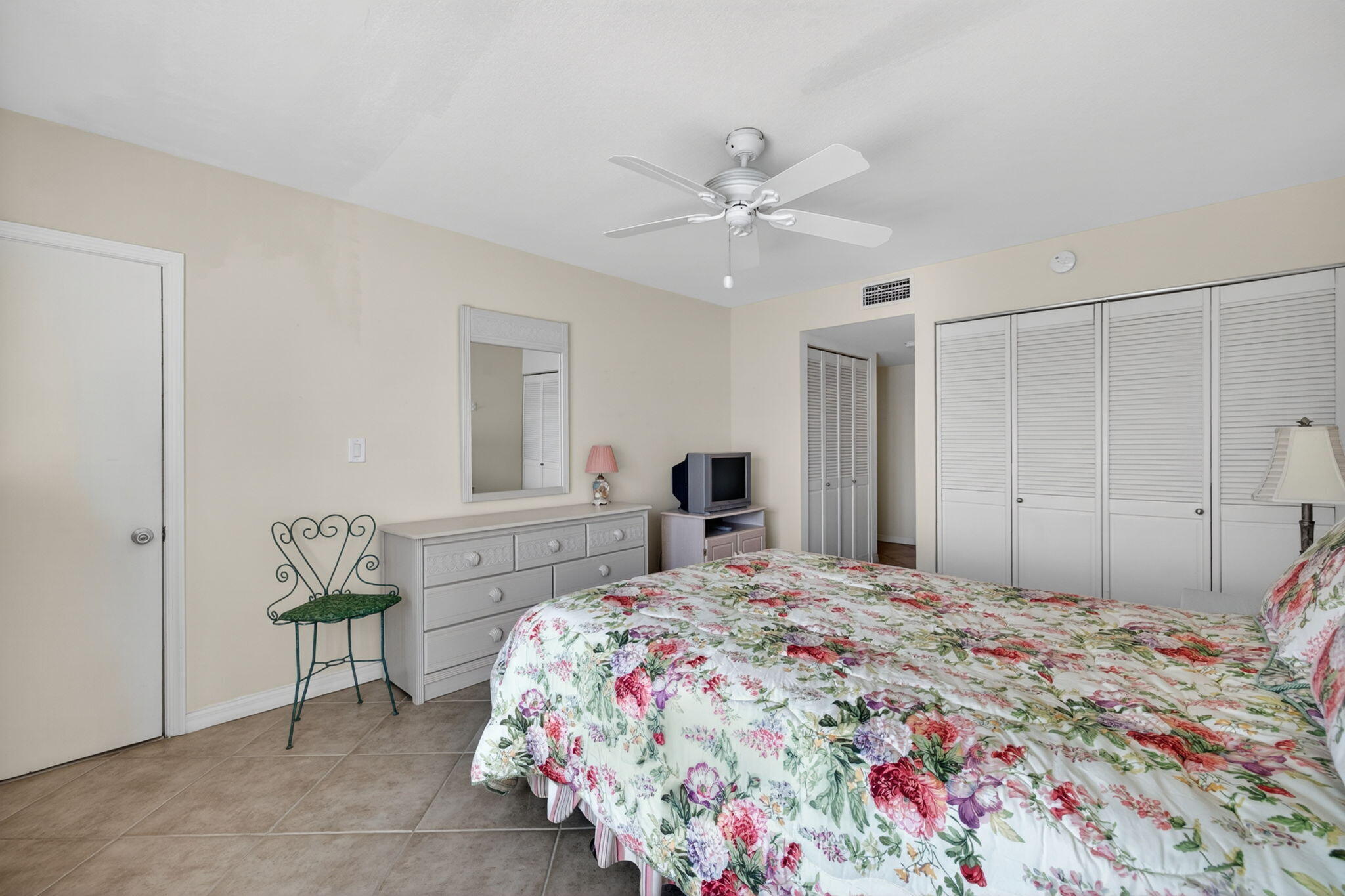 OCEAN VILLAGE - Residential