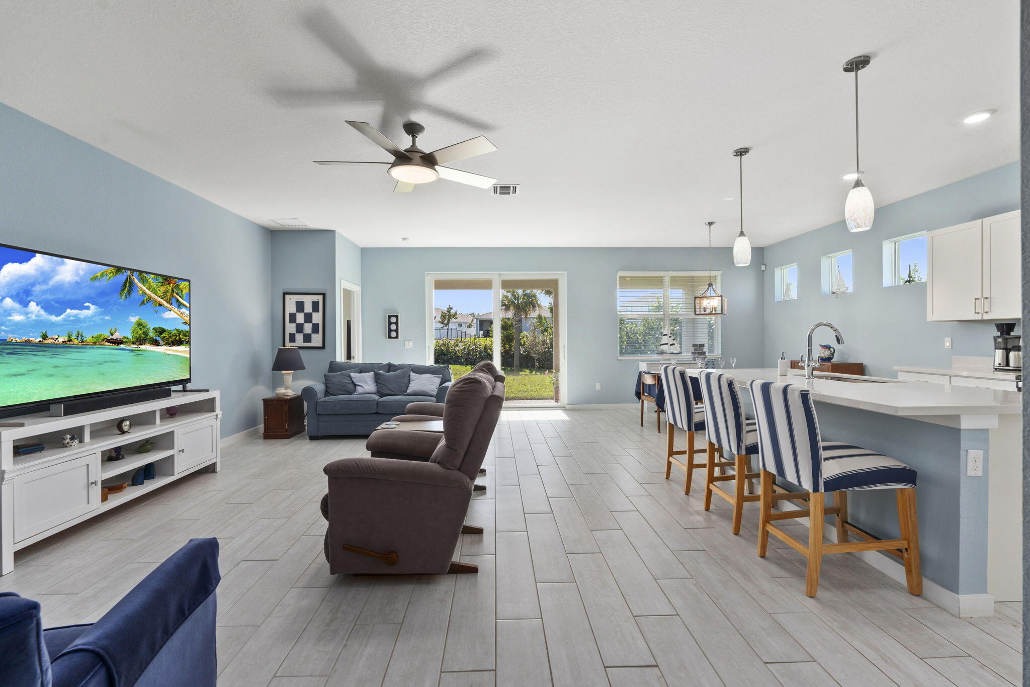 2780 NE Breezeway Circle