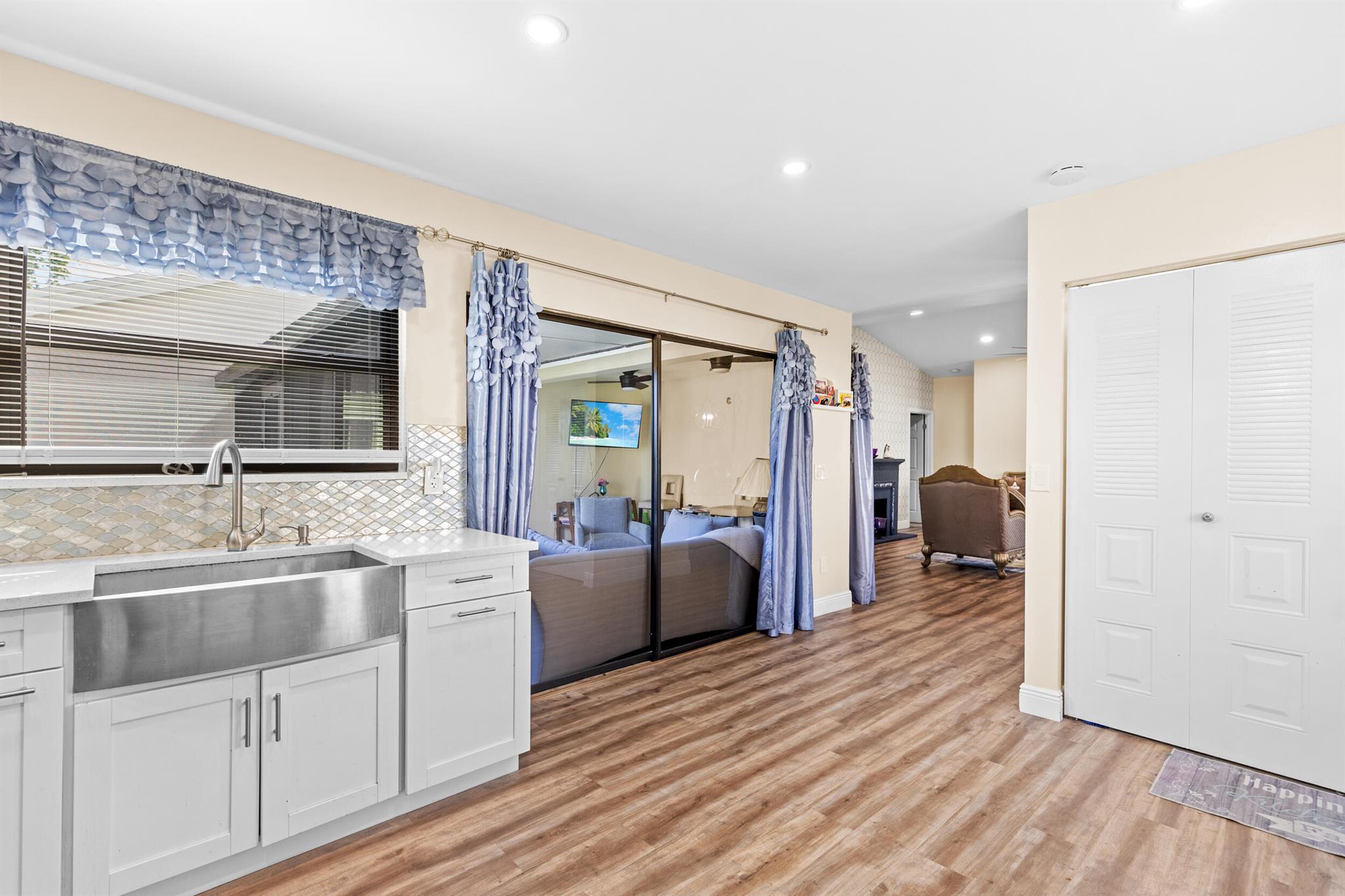 RAINBERRY BAY SEC 10 - Residential