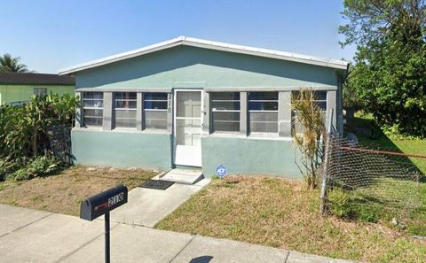 210 SW 12th Avenue SW South Bay FL 33493