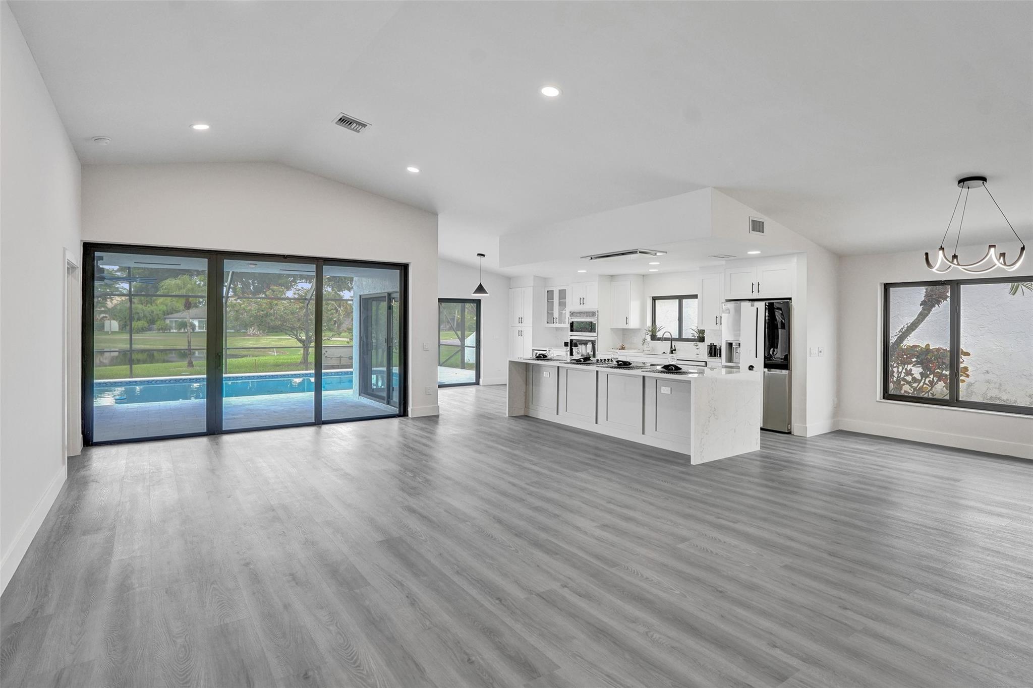 10359 Sunset Bend Dr